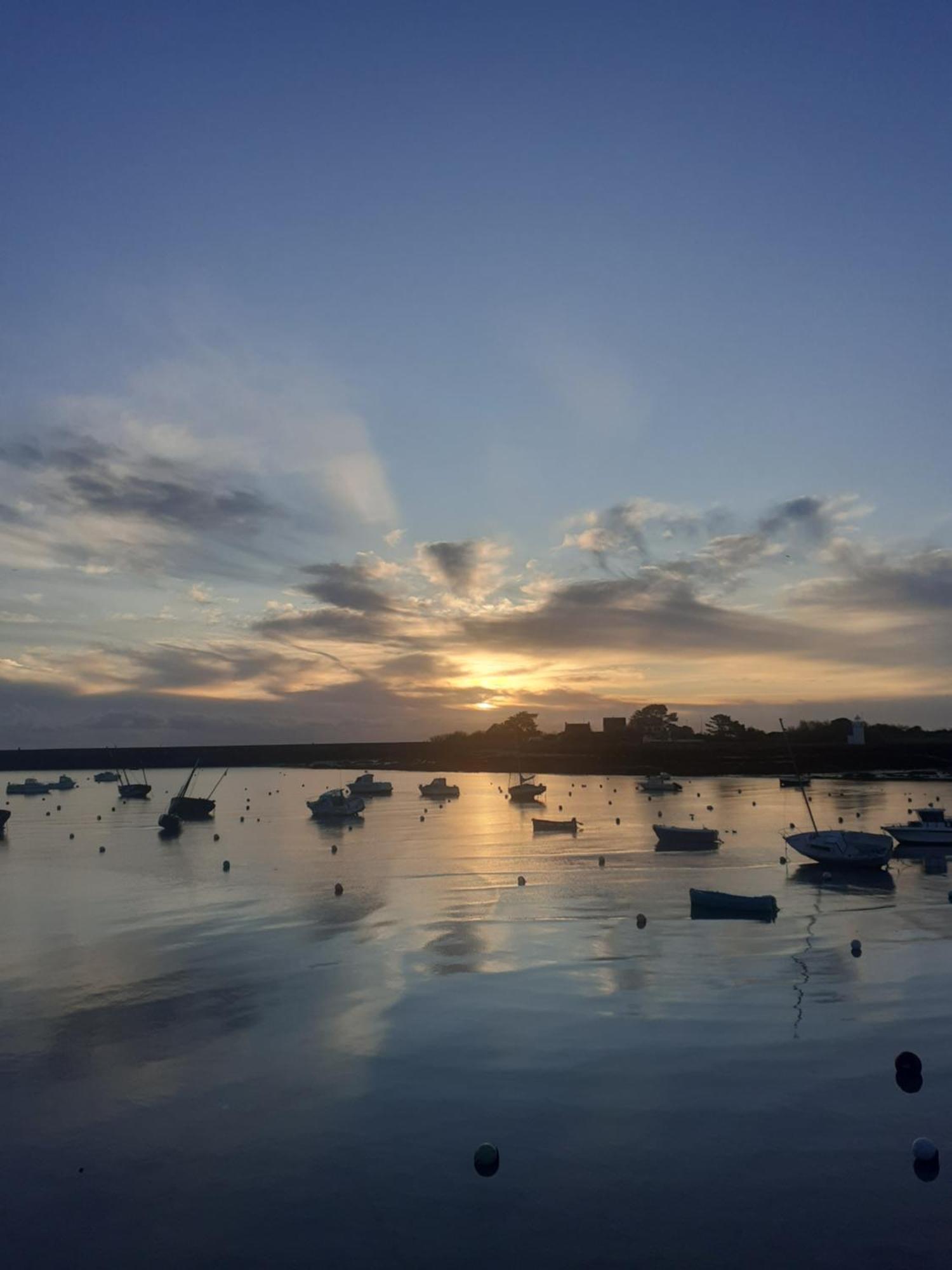 Le Mora Hotes Barfleur Zewnętrze zdjęcie